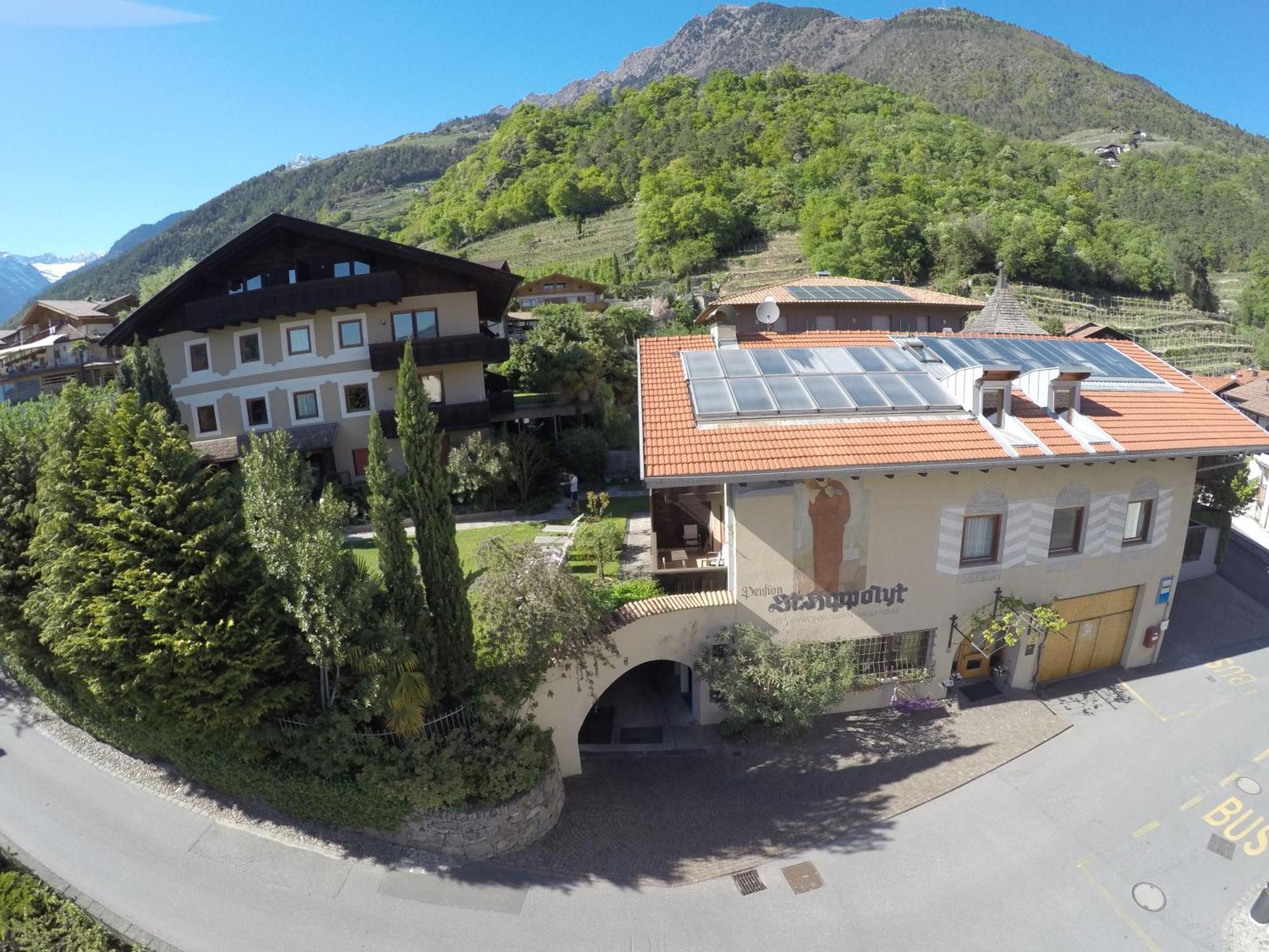 Ferienwohnungen St Hippolyt Mit Hallenbad Lagundo Eksteriør bilde